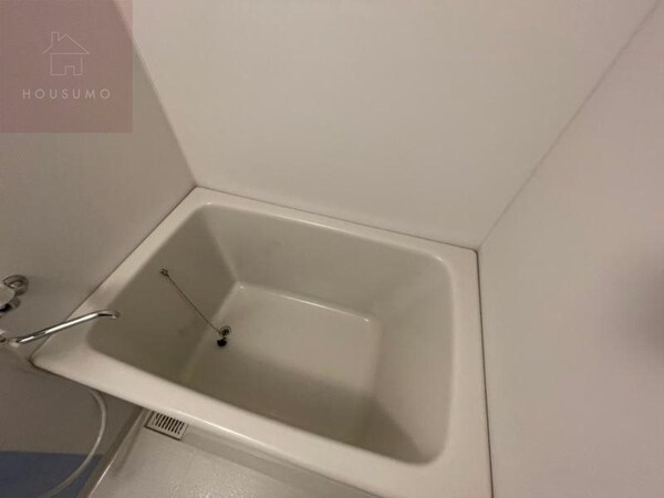 浴室(お風呂で日々の疲れを落としましょう)