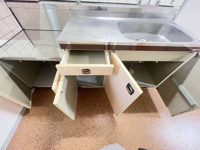 物件内観写真29　(コンパクトなキッチンで掃除もラクラク)