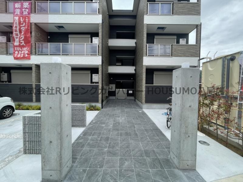 物件外観写真2　(ロビーです)