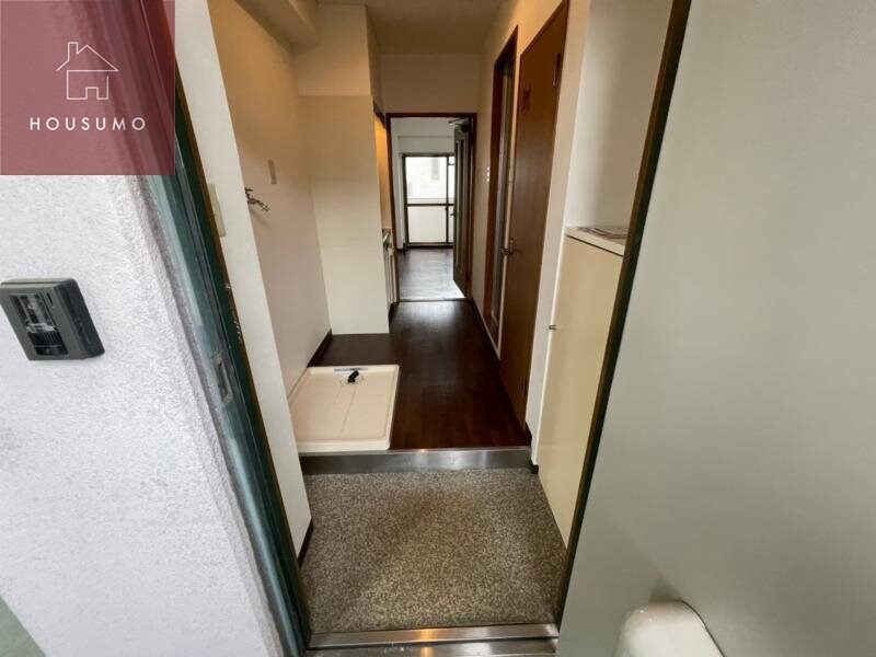 物件内観写真10　(落ち着いた玄関です)