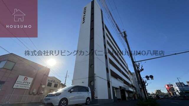 物件外観写真1　(外観もきれいです)