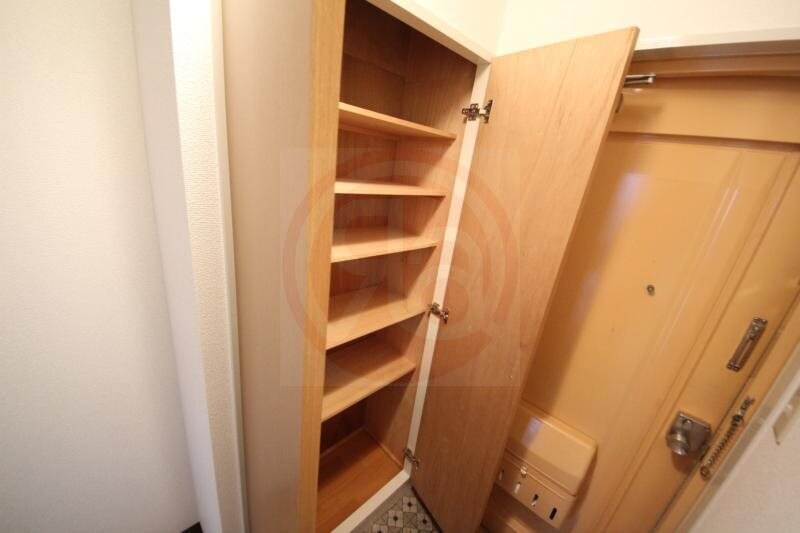 物件内観写真28　(収納スペース豊富です)