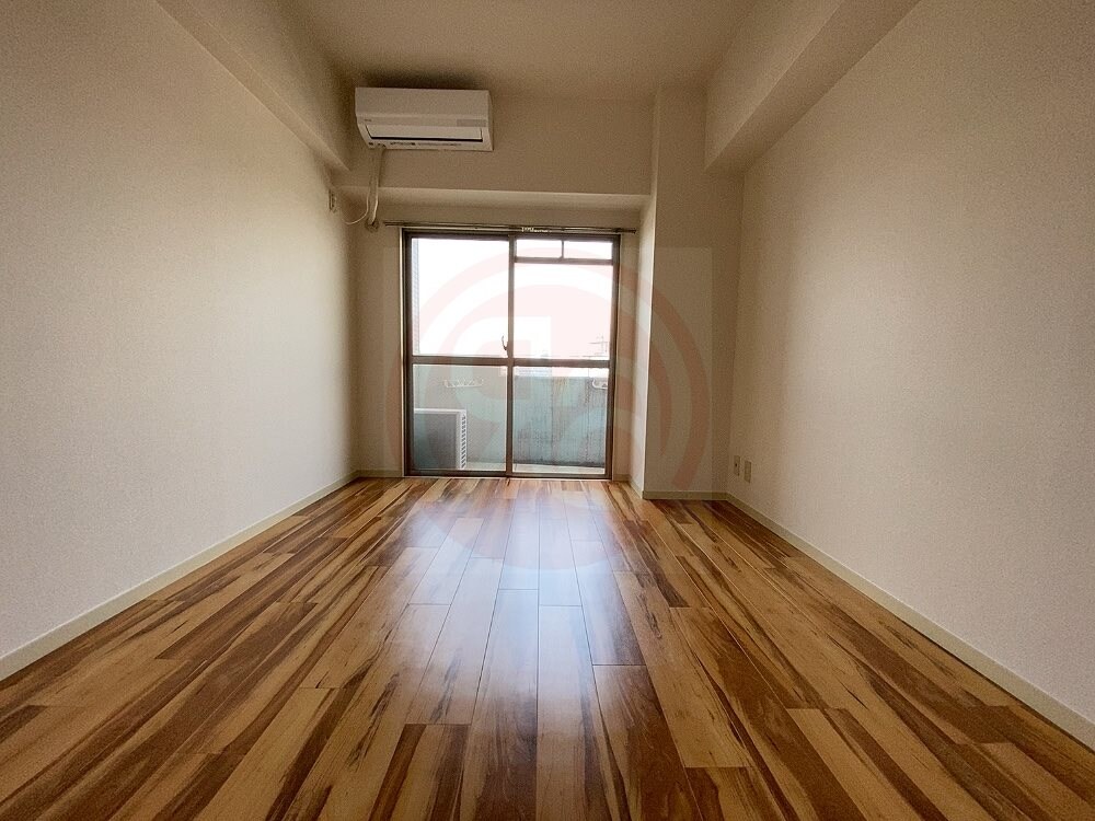 物件内観写真14　(収納豊富です)