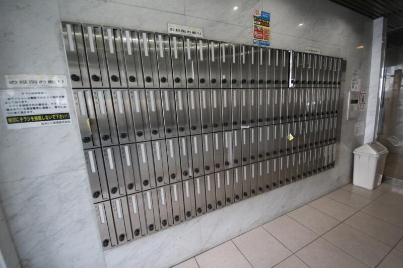 物件内観写真29　(内装は落ち着いています)