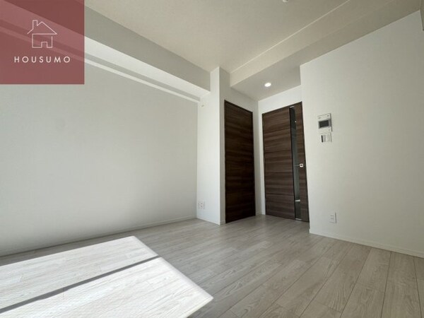 居室(ゆったりとした居間です)