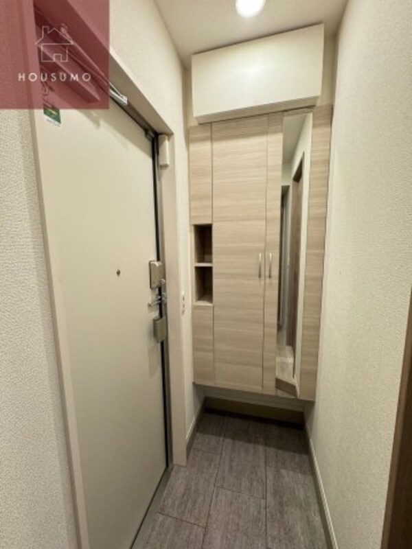 玄関(落ち着いた玄関です)