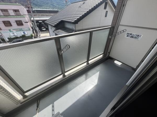 物件内観写真12　(バルコニーがあります)