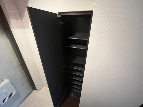 物件内観写真29　(小物を収納するのに便利です)