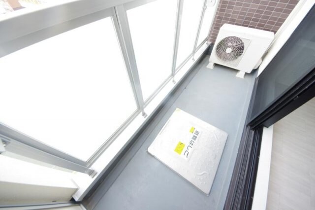 物件内観写真13　(広々としたバルコニーです)