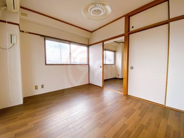 寝室