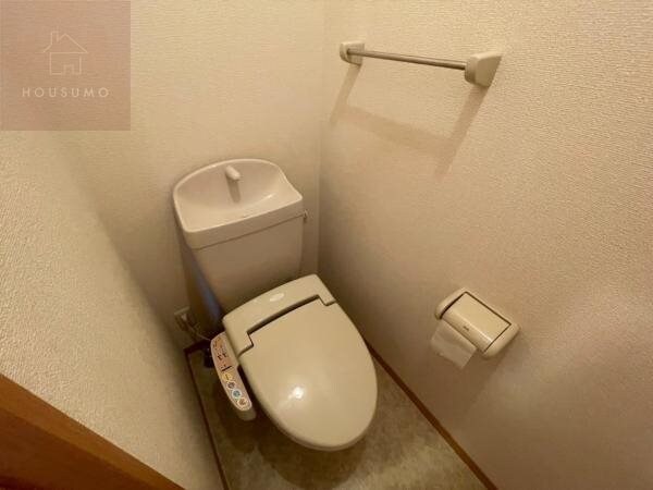 トイレ(清潔感のあるトイレです)
