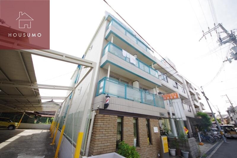 物件外観写真1　(落ち着いた雰囲気の外観です)