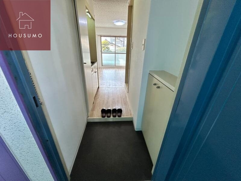 物件内観写真9　(落ち着いた玄関です)