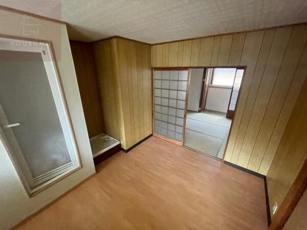 物件内観写真4　(使いやすいリビングです)