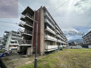 ビレッジハウス青山I 5号棟外観写真
