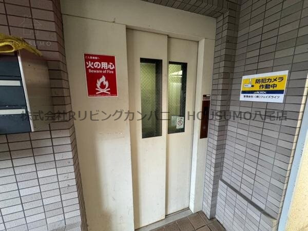 建物設備(エレベーターです)