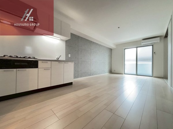 居室(ゆったりとした居間です)