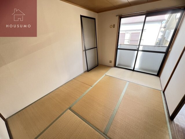 物件内観写真9　(コンパクトなキッチンで掃除もラクラク)