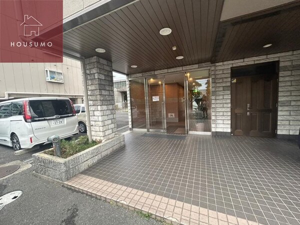 エントランス(清潔なエントランスです)