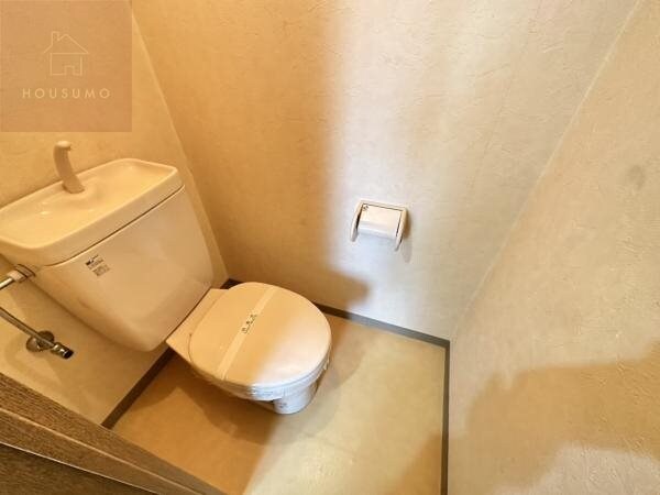 物件内観写真7　(清潔感のあるトイレです)