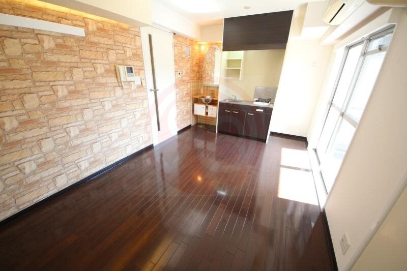 物件内観写真4　(ゆったり過ごせるリビングです)