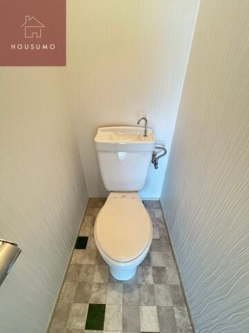 物件内観写真8　(落ち着いたトイレです)