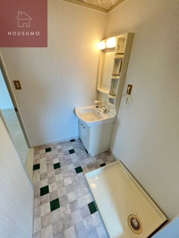 物件内観写真9　(忙しい朝には欠かせない洗面所です)