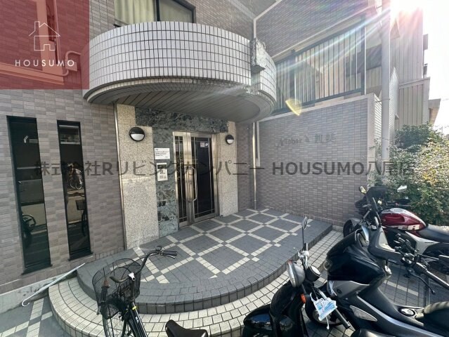 物件外観写真2　(建物の内部です)