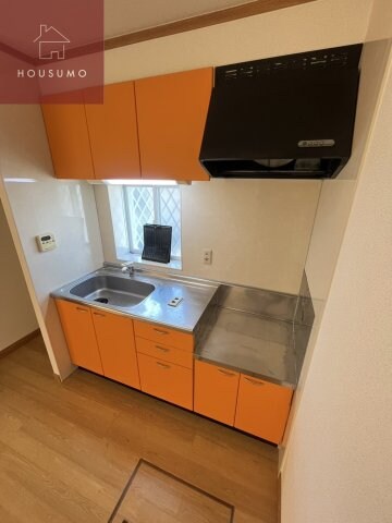 物件内観写真5　(コンパクトなキッチンで掃除もラクラク)