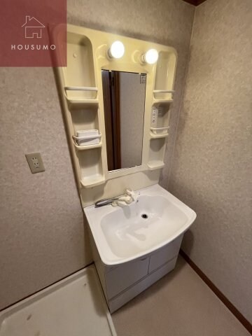 物件内観写真9　(独立洗面台です)