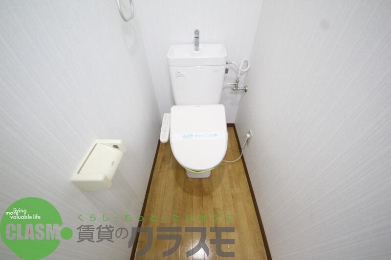 物件内観写真22　(ゆったりとした空間のトイレです)