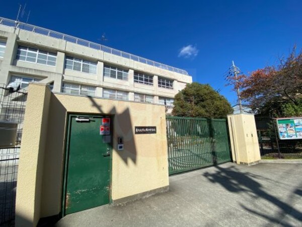 周辺環境(東大阪市立 弥刀中学校 1167m)