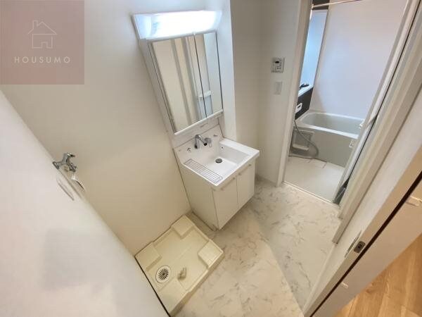 物件内観写真26　(スペースが確保できる洗面所です)