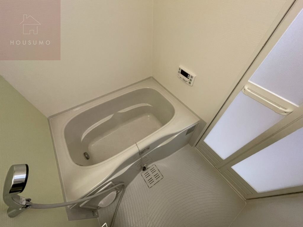 物件内観写真18　(日々の疲れを癒すお風呂付です)