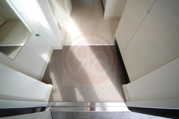 玄関(きれいな玄関です)