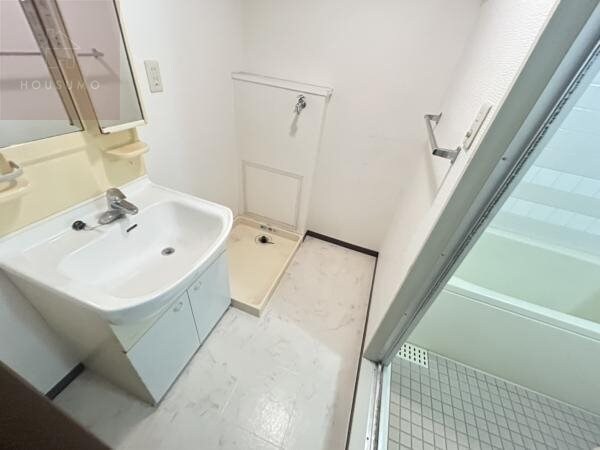 物件内観写真29　(脱衣スペースもあります)