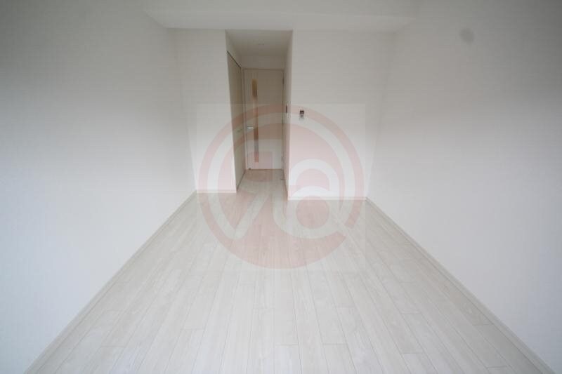 物件内観写真26　(落ち着いた色調の洋室です)