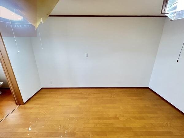 物件内観写真25　(ゆったりした洋室です)