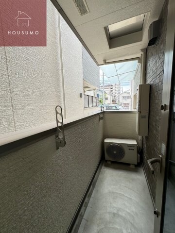 物件内観写真12　(落ち着いた時間を過ごせるバルコニーです)