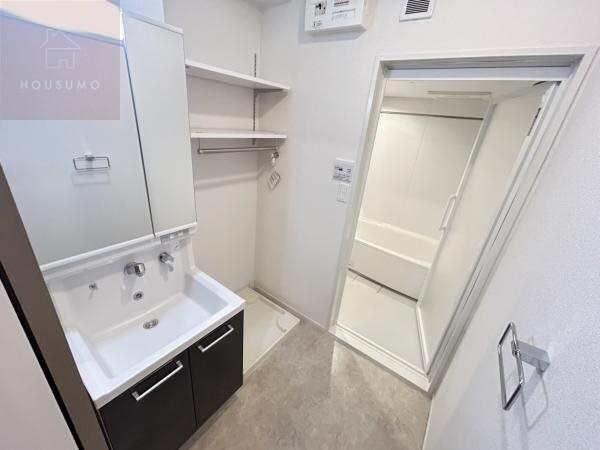 物件内観写真18　(落ち着いた空間のお風呂です)