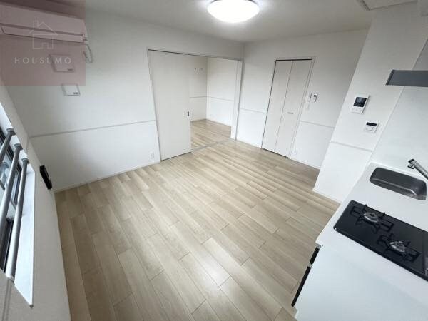 物件内観写真27　(リビングです)