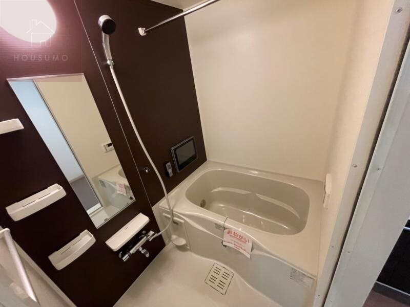 物件内観写真7　(コンパクトで使いやすいお風呂です)