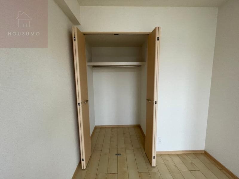 物件内観写真20　(たっぷりとした収納スペースです)