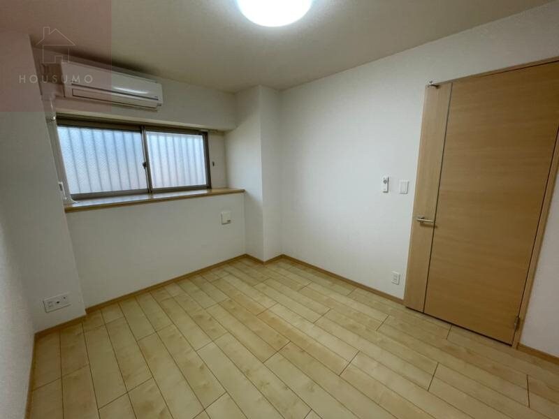 物件内観写真29　(広々とした洋室です)