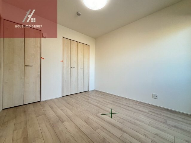 物件内観写真8　(使い勝手のいい寝室です)