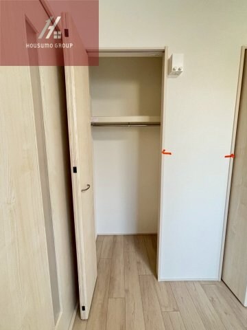 物件内観写真14　(収納豊富です)