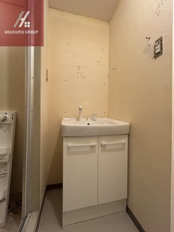 物件内観写真16　(ゆったりとした居間です)