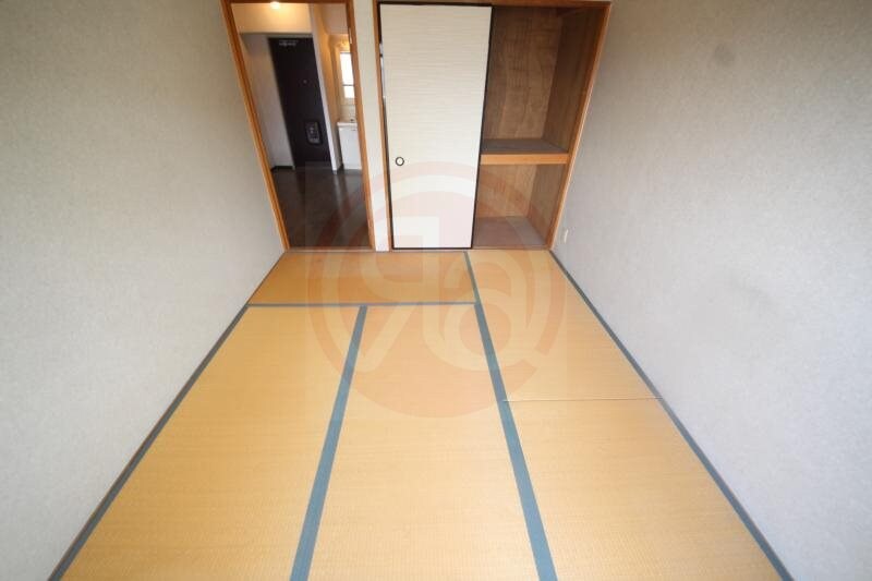 物件内観写真25　(和室、ちょっとしたくつろぎスペースにいかがでしょうか)