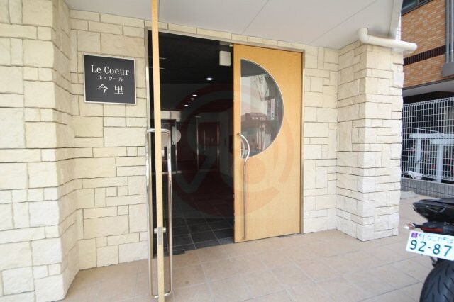 物件外観写真2　(建物の内部です)