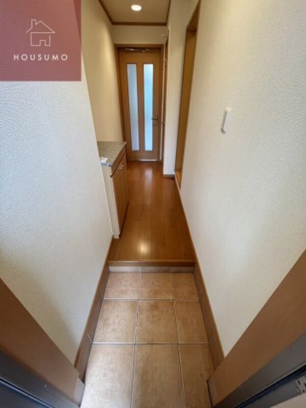 玄関(収納もある玄関です)